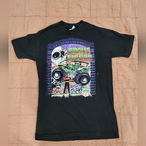 "Grave Digger" tshirt. Men's M.